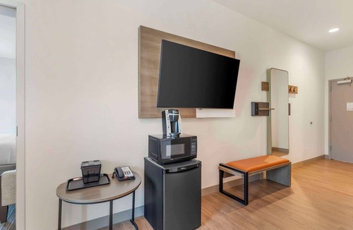 Gatlinburg Hotel | Comfort Suites Gatlinburg Downtown-Convention Center