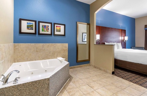 Georgetown Hotel | Comfort Suites Georgetown