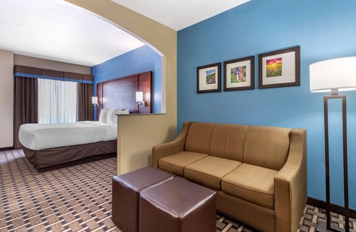 Georgetown Hotel | Comfort Suites Georgetown