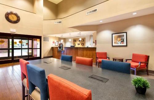 Goodyear Hotel | Comfort Suites Goodyear-West Phoenix