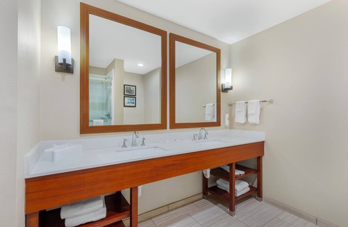 Greensboro Hotel | Comfort Suites Greensboro - High Point