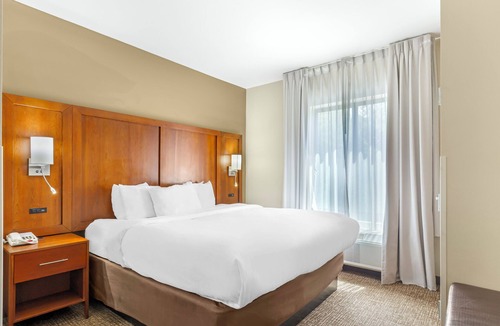 Greensboro Hotel | Comfort Suites Greensboro - High Point