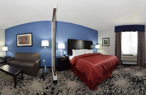 Greenville Hotel | Comfort Suites Greenville