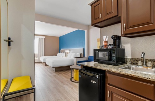 Hattiesburg Hotel | Comfort Suites Hattiesburg near University
