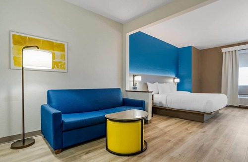 Hattiesburg Hotel | Comfort Suites Hattiesburg near University