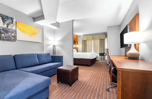 Jackson Hotel | Comfort Suites Jackson I-40
