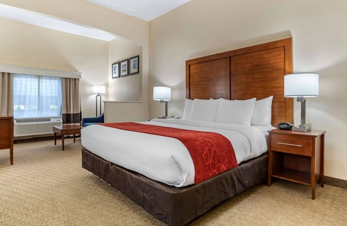 Northside Hotel | Comfort Suites Jacksonville Airport