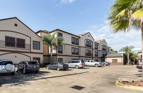 Lake Jackson Hotel | Comfort Suites Lake Jackson Clute