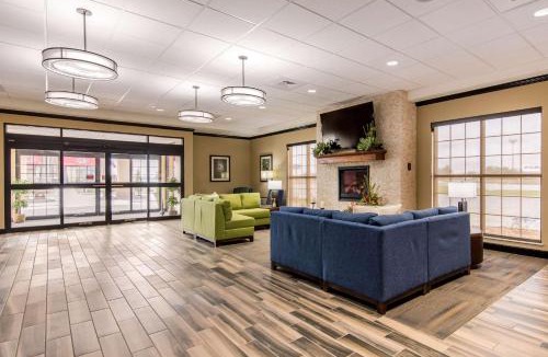 Liberal Hotel | Comfort Suites Liberal North
