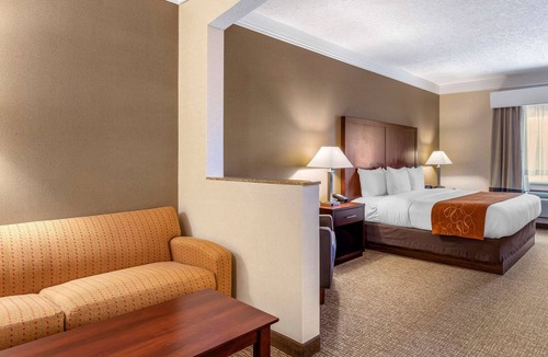 Albany Hotel | Comfort Suites Linn County