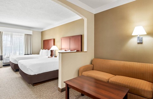 Albany Hotel | Comfort Suites Linn County