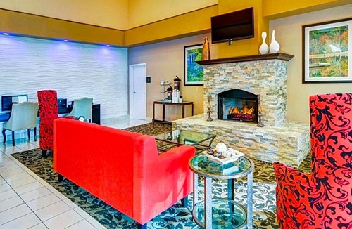 Longview Hotel | Comfort Suites Longview North