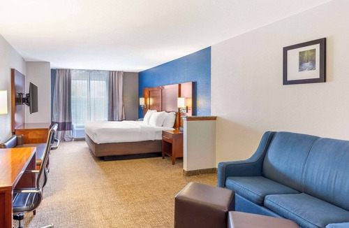 Firestone Hotel | Comfort Suites Longmont