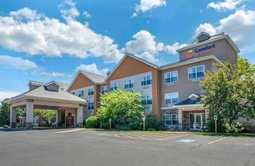 Marquette Hotel | Comfort Suites Marquette