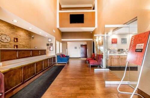 Mattoon Hotel | Comfort Suites Mattoon East