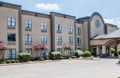 McAlester Hotel | Comfort Suites McAlester