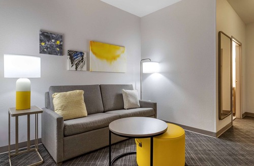 Shamard Heights Hotel | Comfort Suites Natchitoches