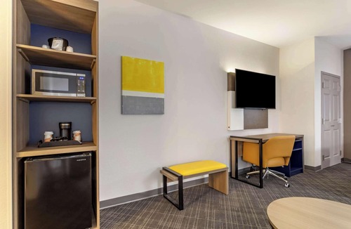 Shamard Heights Hotel | Comfort Suites Natchitoches