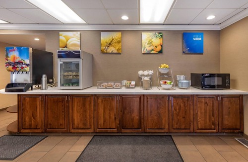 Stevenson Ranch Hotel | Comfort Suites Near Six Flags Magic Mountain