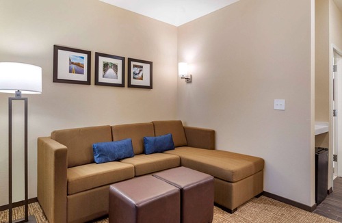 Newnan Hotel | Comfort Suites Newnan