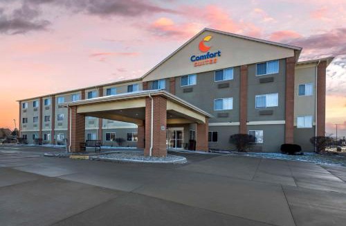 Normal Hotel | Comfort Suites Normal University area