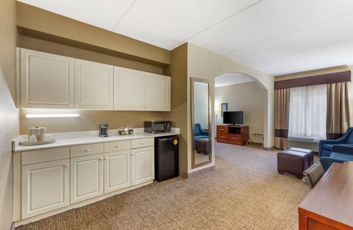Cary Hotel | Comfort Suites Regency Park