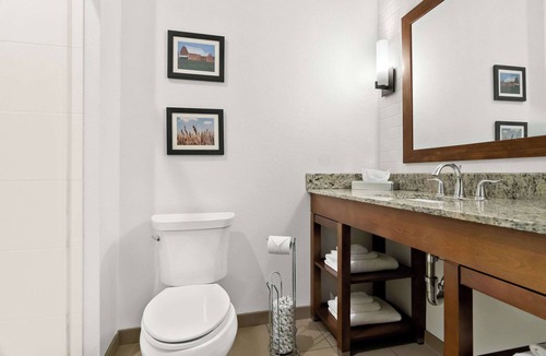 Rensselaer Hotel | Comfort Suites Rensselaer near Fair Oaks