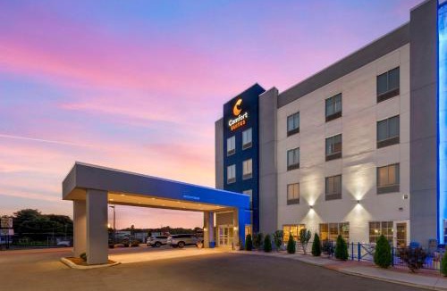 Richmond Hotel | Comfort Suites Richmond East