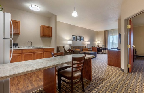 Rolla Hotel | Comfort Suites Rolla