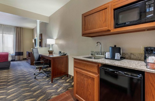 Rolla Hotel | Comfort Suites Rolla