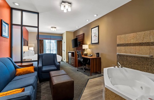 Roswell Hotel | Comfort Suites Roswell North