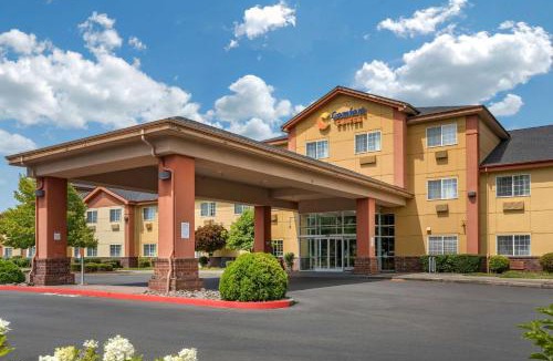 Southeast Salem Hotel | Comfort Suites Salem