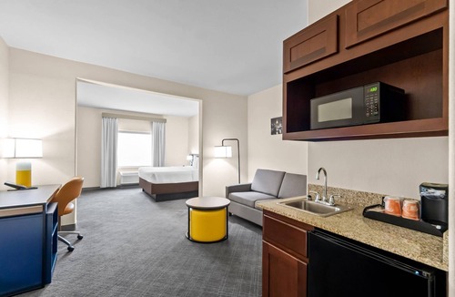 North San Antonio - SAT Hotel | Comfort Suites San Antonio North - Stone Oak