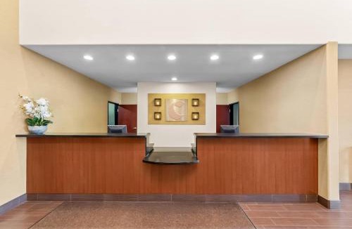 North San Antonio - SAT Hotel | Comfort Suites San Antonio North - Stone Oak