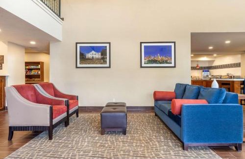 North San Antonio - SAT Hotel | Comfort Suites San Antonio Airport North