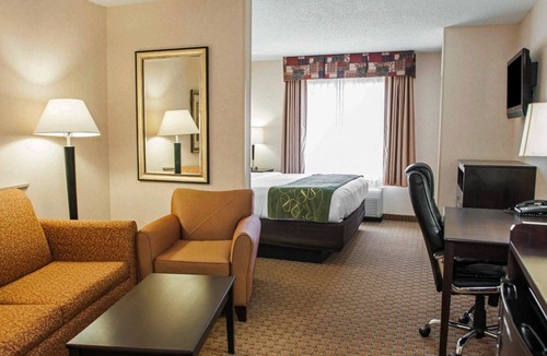 Southport Hotel | Comfort Suites Southport