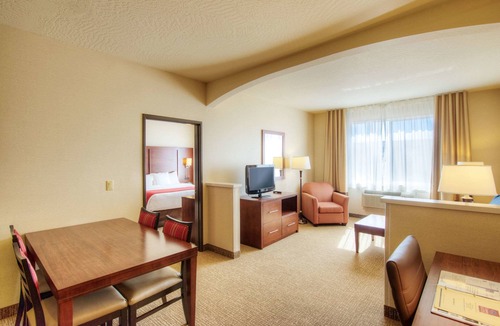 Springfield Hotel | Comfort Suites Springfield-Eugene