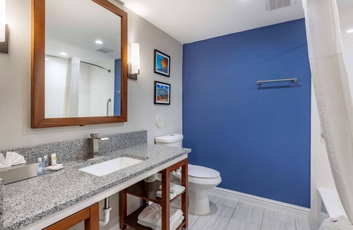 Sunset Hills Hotel | Comfort Suites St. Louis - Sunset Hills