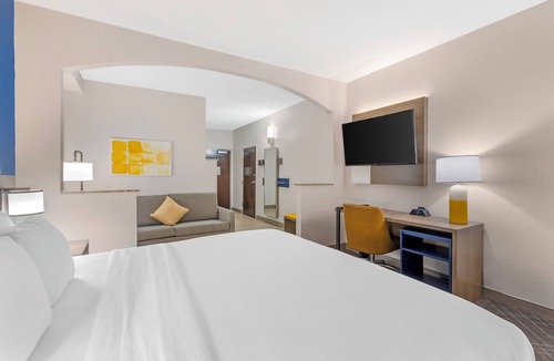 Sumter Hotel | Comfort Suites Sumter near Shaw AFB