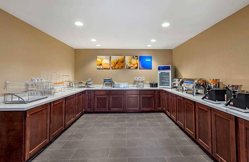 Dry Ridge Hotel | Comfort Suites