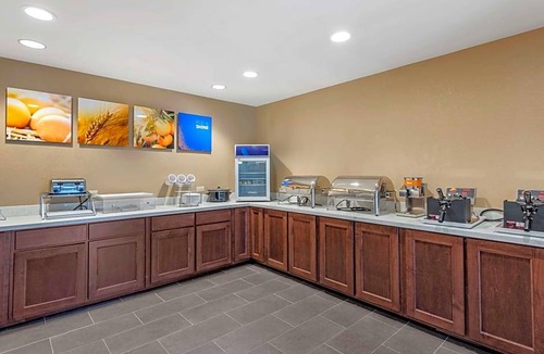 Dry Ridge Hotel | Comfort Suites