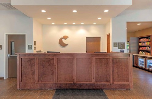 Dry Ridge Hotel | Comfort Suites