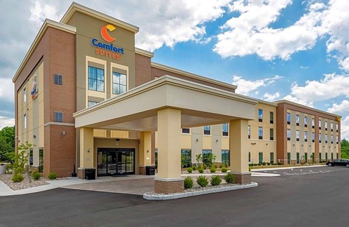 Dry Ridge Hotel | Comfort Suites