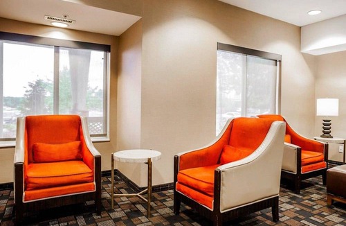 Independence Hotel | Comfort Suites - Independence
