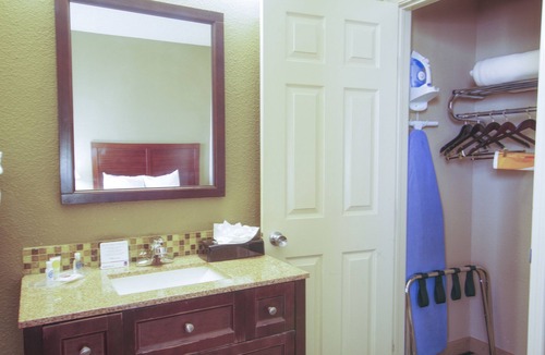 Waco Hotel | Comfort Suites Waco North - Near University Area