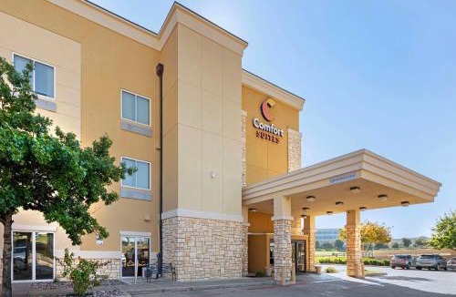 West Dallas Hotel | Comfort Suites West Dallas - Cockrell Hill
