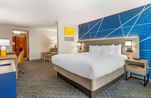Whitsett Hotel | Comfort Suites Whitsett - Greensboro East