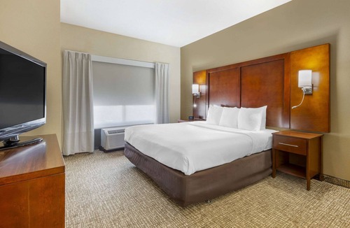 Wilson Hotel | Comfort Suites Wilson I-95