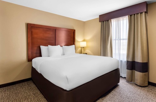 Yukon Hotel | Comfort Suites Yukon - SW Oklahoma City