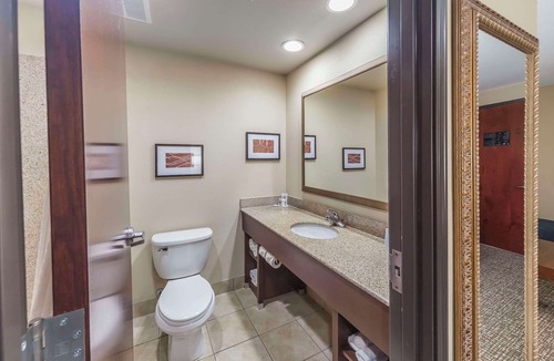 Yukon Hotel | Comfort Suites Yukon - SW Oklahoma City